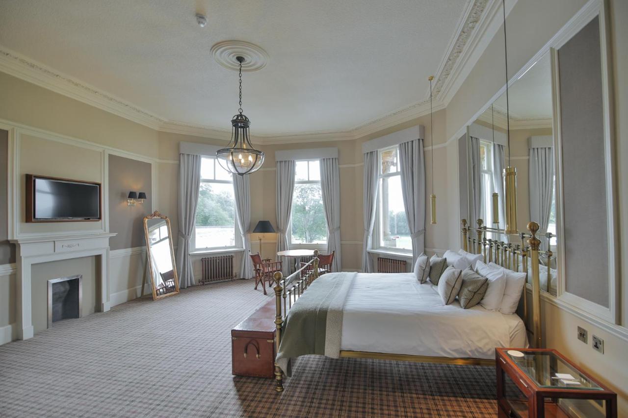 Cornhill Castle Guest House Biggar Bagian luar foto