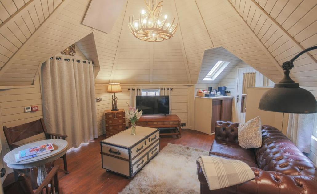 Cornhill Castle Guest House Biggar Bagian luar foto