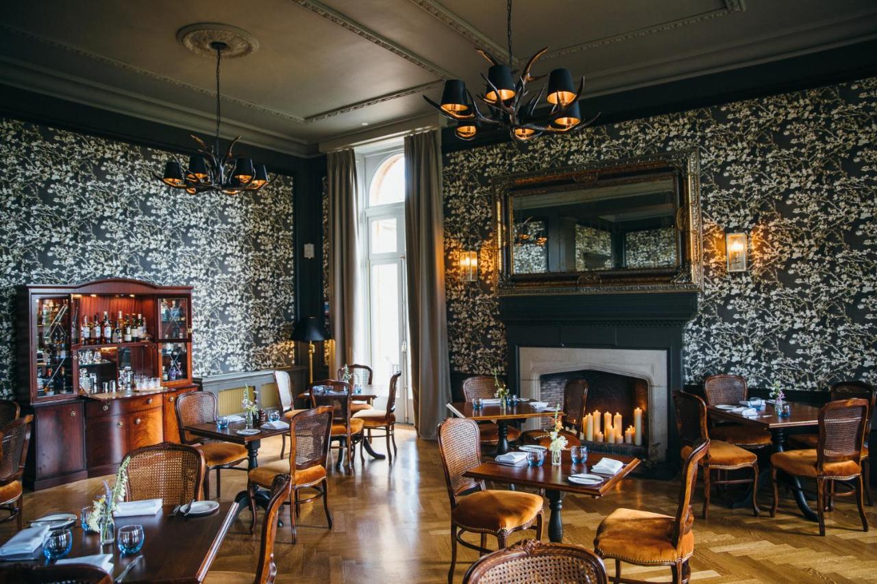 Cornhill Castle Guest House Biggar Bagian luar foto
